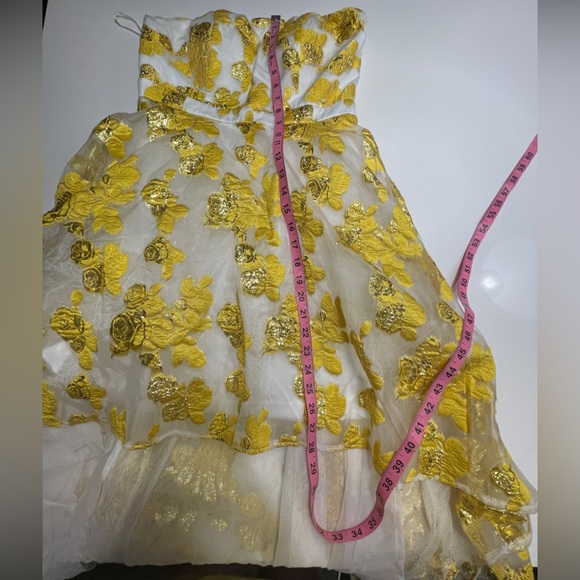 NWT - Glowing Flower High-Low Gown Size M - Picture 11 of 16